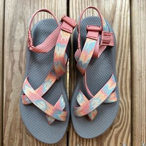 Chaco size W7 coral/grey strappy sandals LIKE NEW